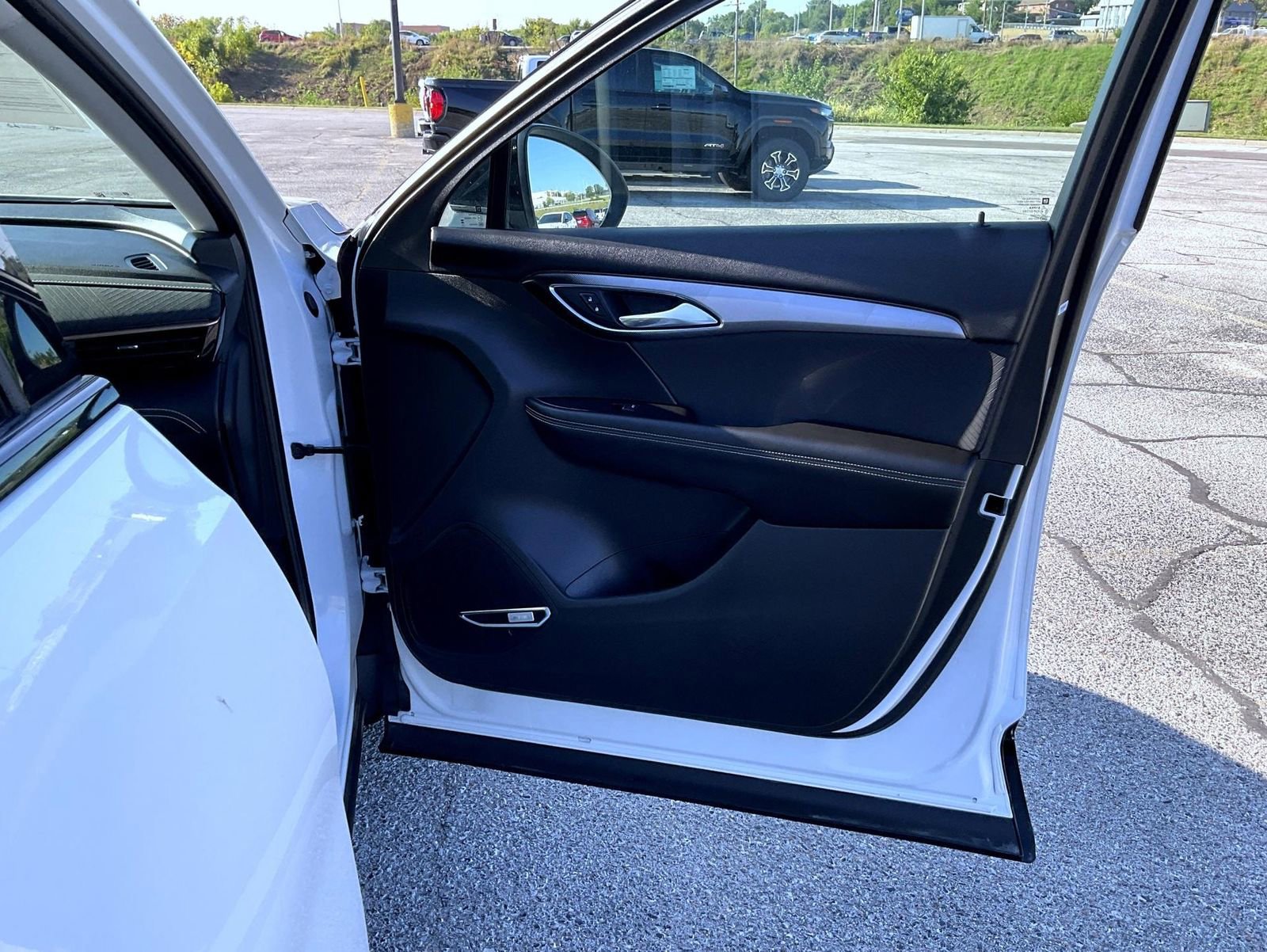 Certified 2024 Buick Envision Sport Touring image 16