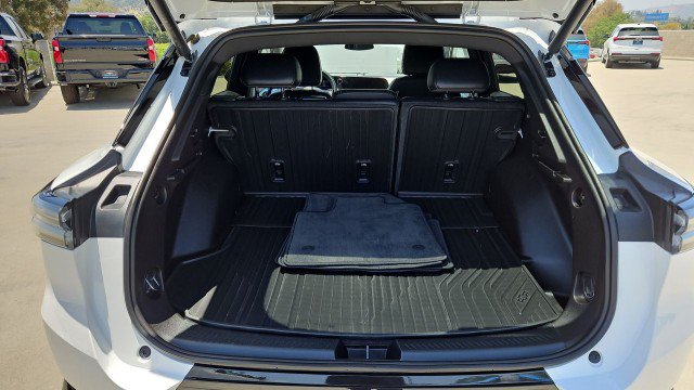 Used 2024 Chevrolet Equinox EV LT FWD image 24