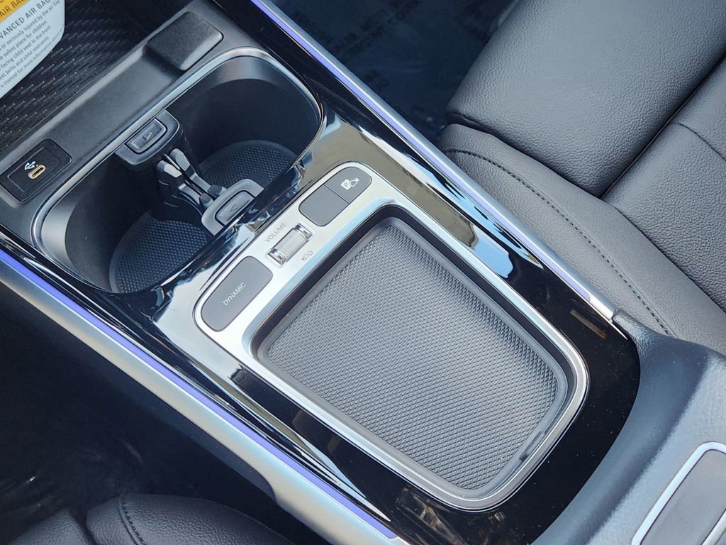 New 2025 Mercedes-Benz GLB 250 4MATIC image 26