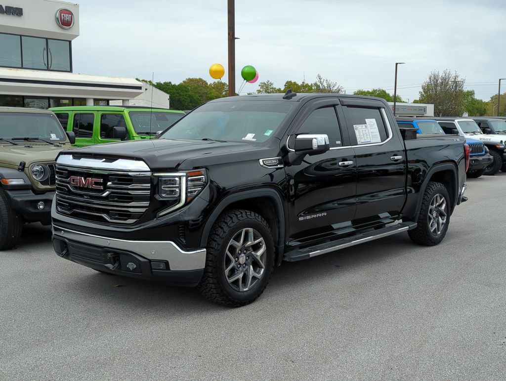 Used 2022 GMC Sierra 1500 SLT w/ SLT Premium Plus Package AWD/4WD image 9