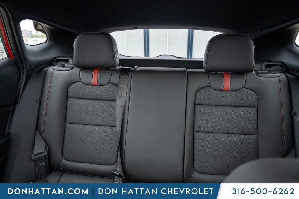 New 2026 Chevrolet Trax RS w/ Sunroof Package FWD image 17