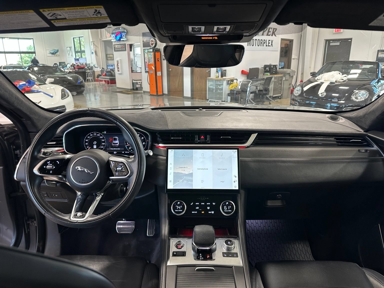 Used 2023 Jaguar F-PACE SVR AWD/4WD image 19