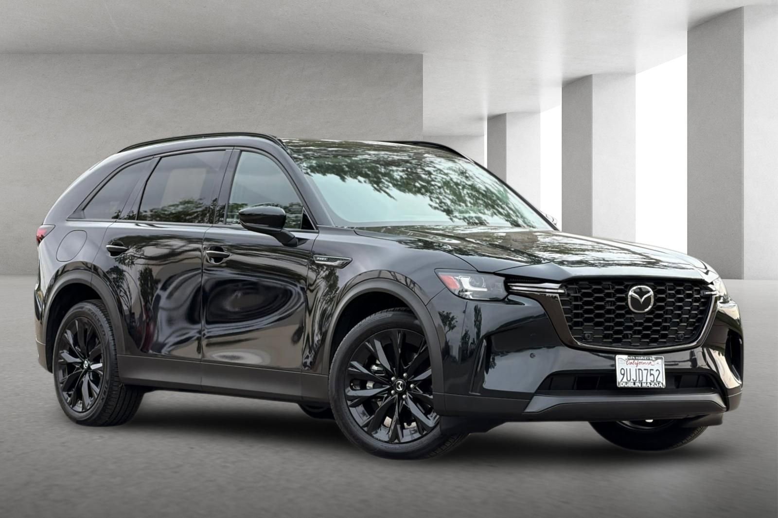 Certified 2025 MAZDA CX-90 Plug-In Hybrid w/Premium Sport image 2