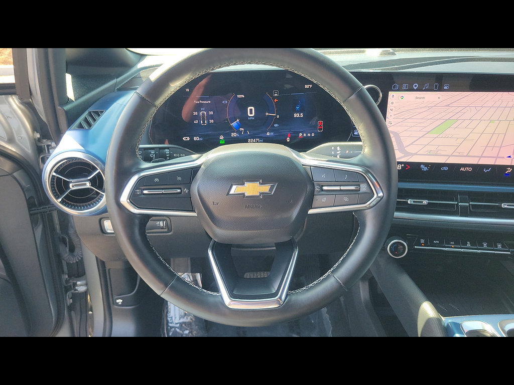 Used 2024 Chevrolet Equinox EV LT w/ LPO, Blackout Package FWD image 23