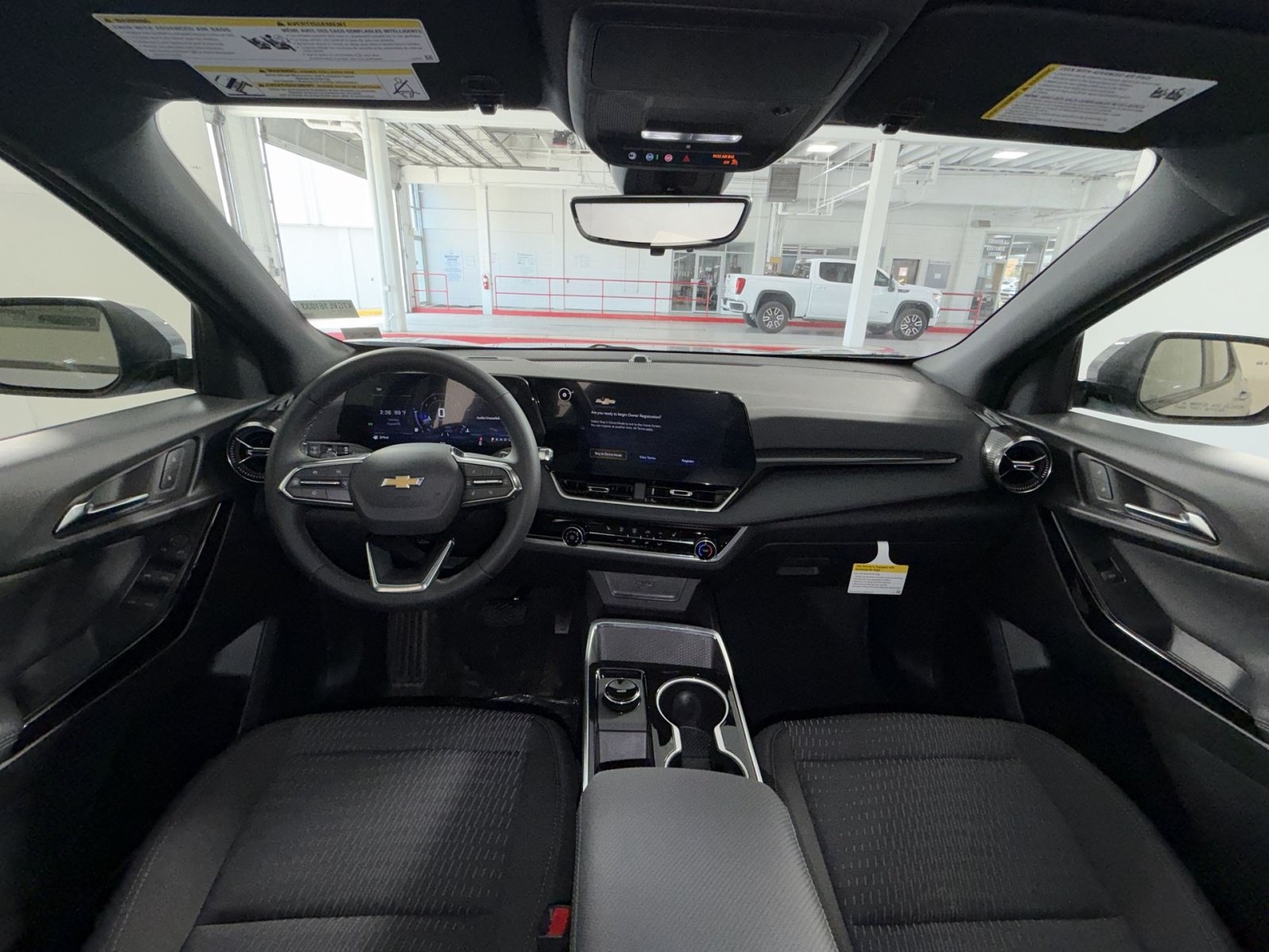 New 2027 Chevrolet Equinox LT w/ Safety and Technology Package FWD image 23