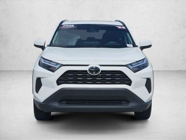 Used 2024 Toyota RAV4 XLE w/ Convenience Package FWD image 2