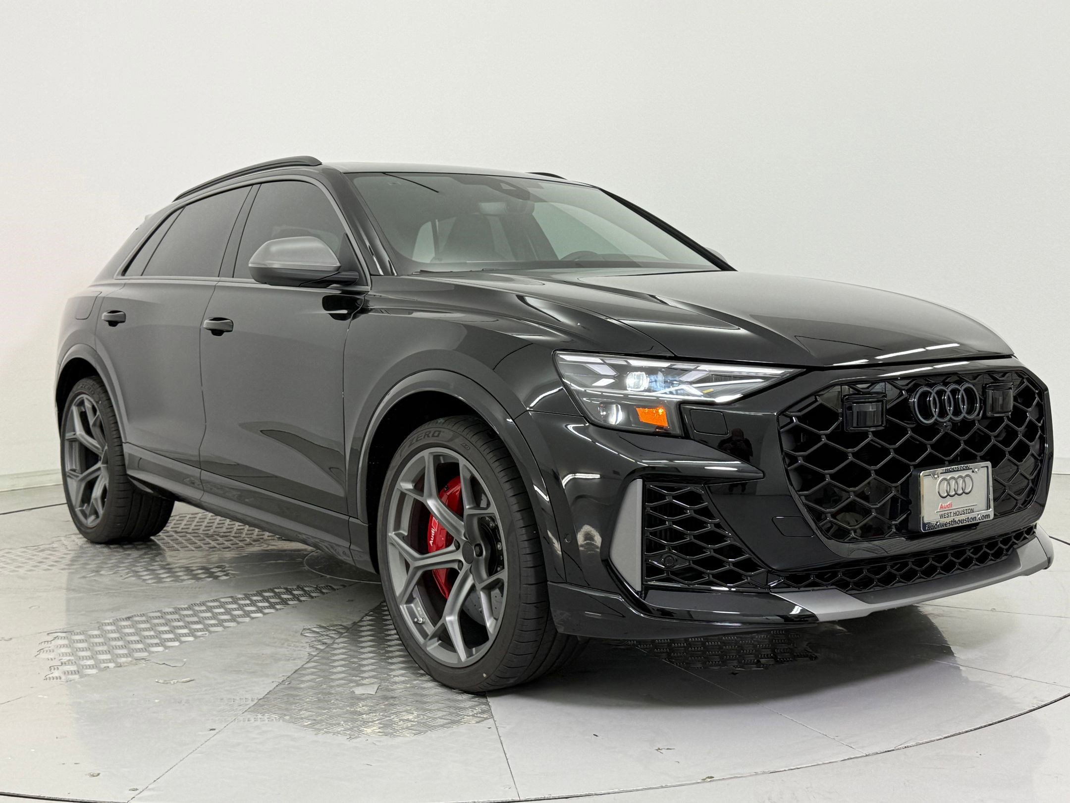 New 2026 Audi RS Q8 performance AWD/4WD image 7