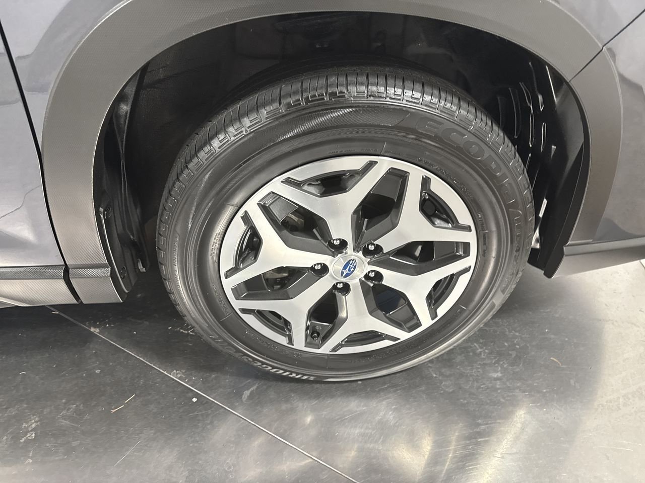 Used 2023 Subaru Forester Premium image 14