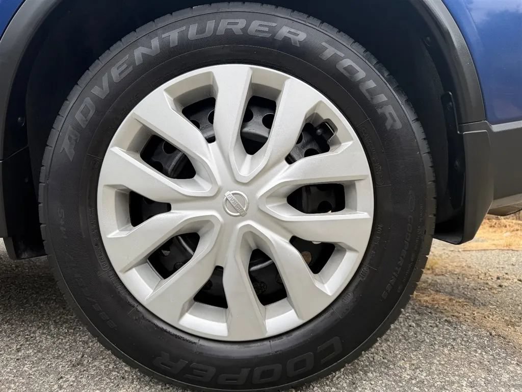 Used 2018 Nissan Rogue S FWD image 28