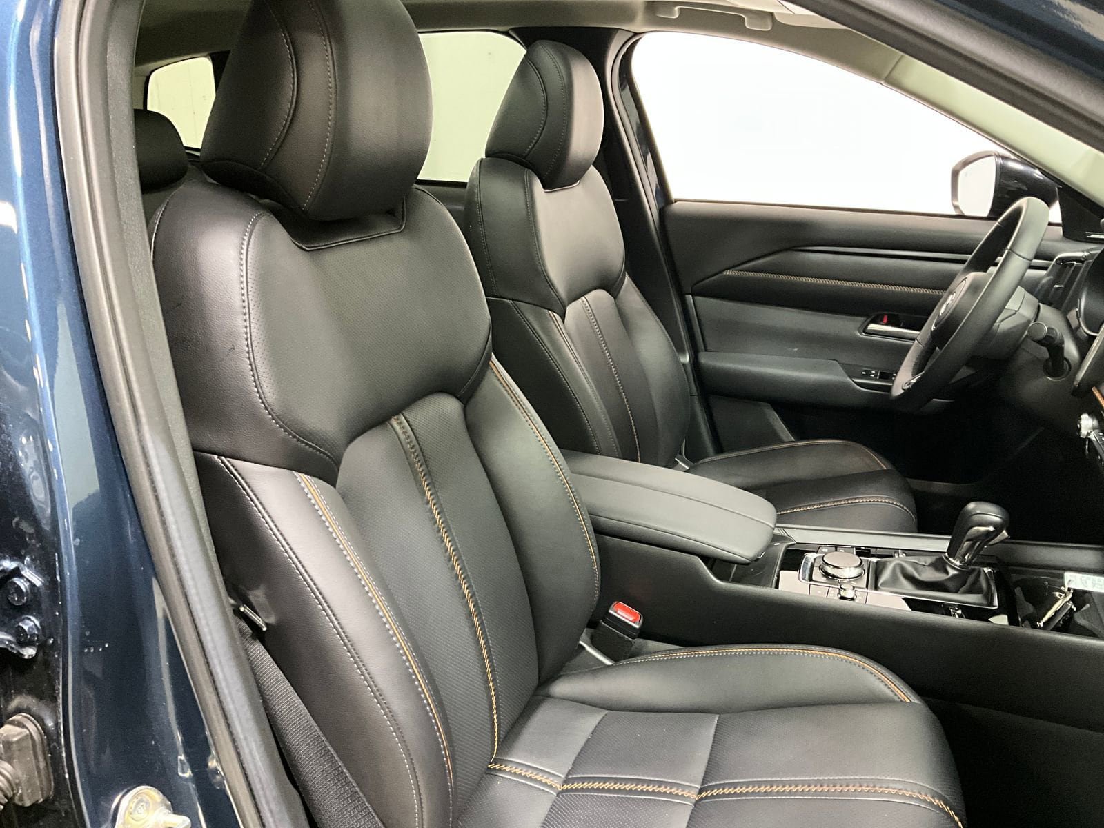 Used 2025 MAZDA CX-50 AWD 2.5 S w/ Premium Plus Pkg image 8