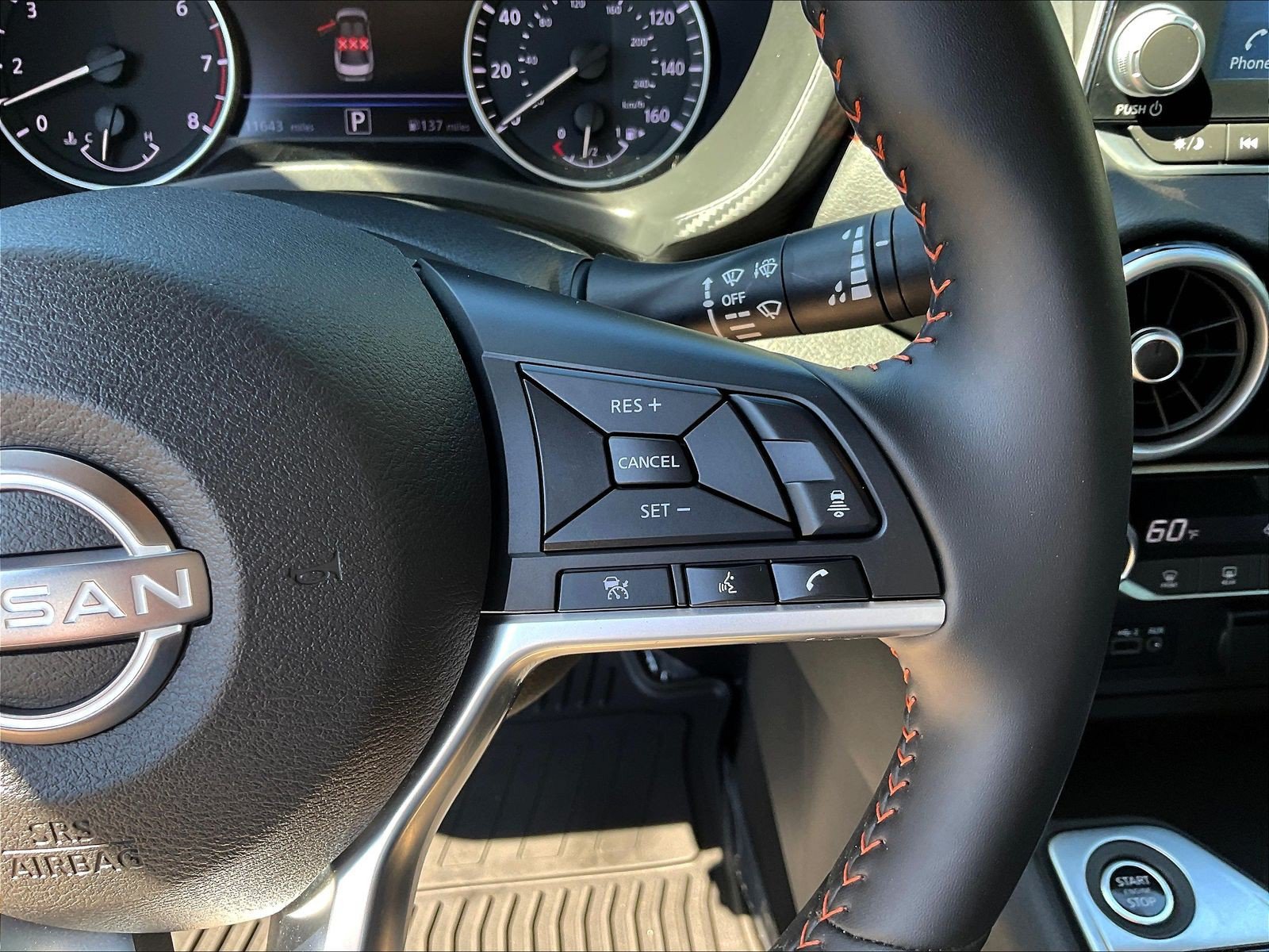 Used 2025 Nissan Sentra SR FWD image 14