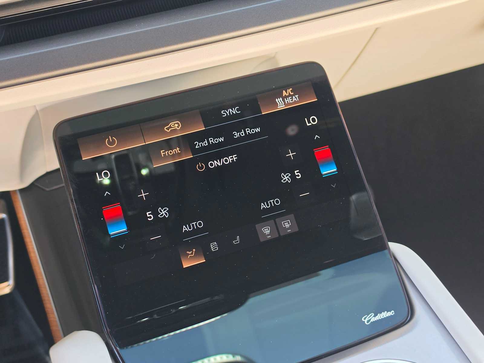 New 2027 Cadillac Vistiq Luxury AWD/4WD image 30