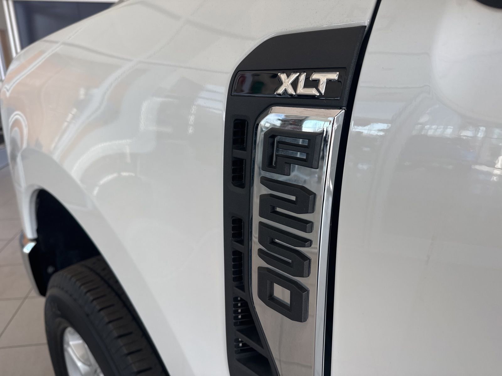 Used 2025 Ford F250 XLT image 13
