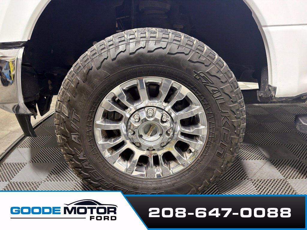 Used 2021 Ford F350 Lariat w/ Lariat Ultimate Package AWD/4WD image 27