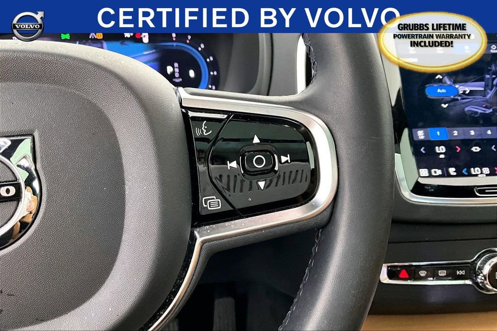 Used 2023 Volvo XC90 B6 Ultimate w/ Protection Package Premier image 27