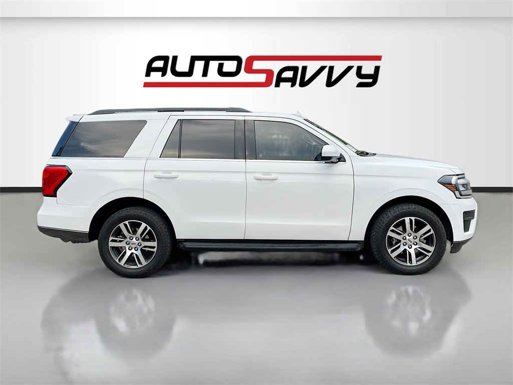 Used 2024 Ford Expedition XLT image 8