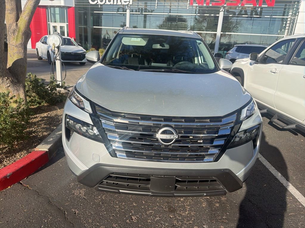 Certified 2024 Nissan Rogue SV w/ SV Premium Package FWD image 2