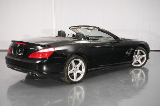Used 2014 Mercedes-Benz SL 550 image 17