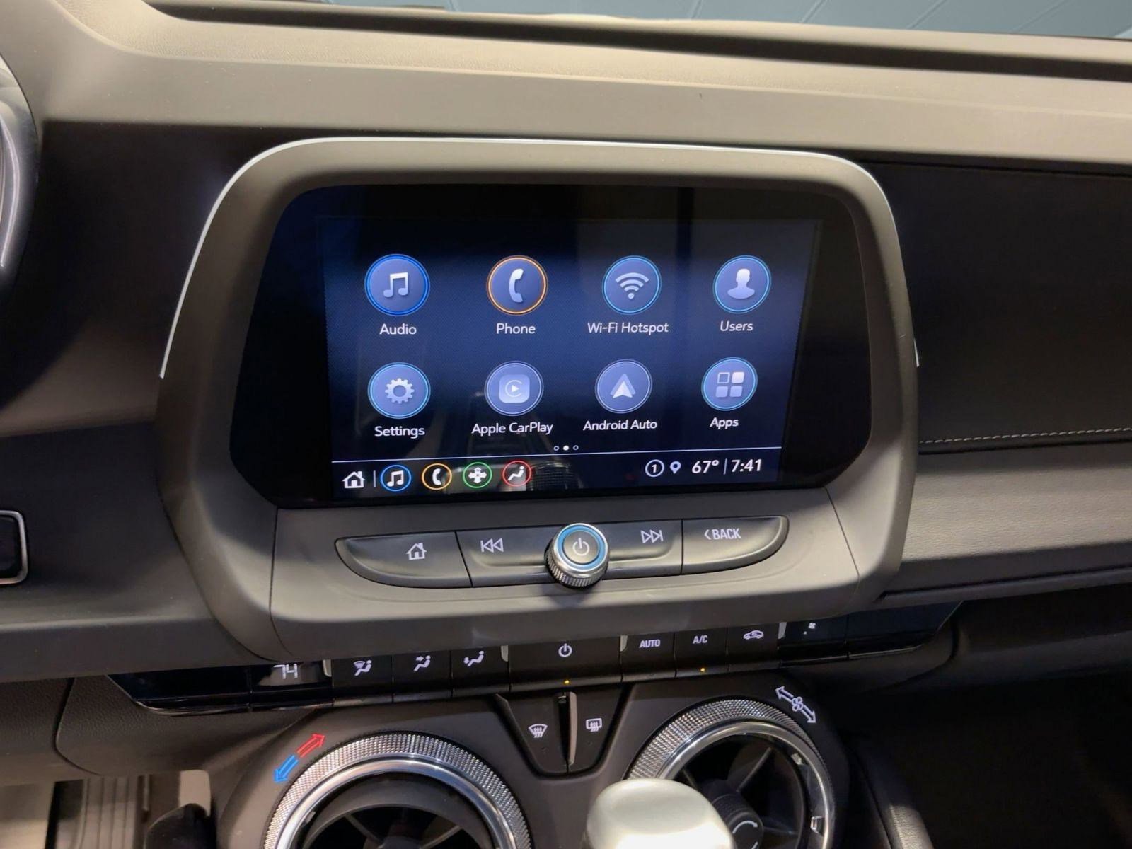 Used 2021 Chevrolet Camaro LT w/ Technology Package image 21