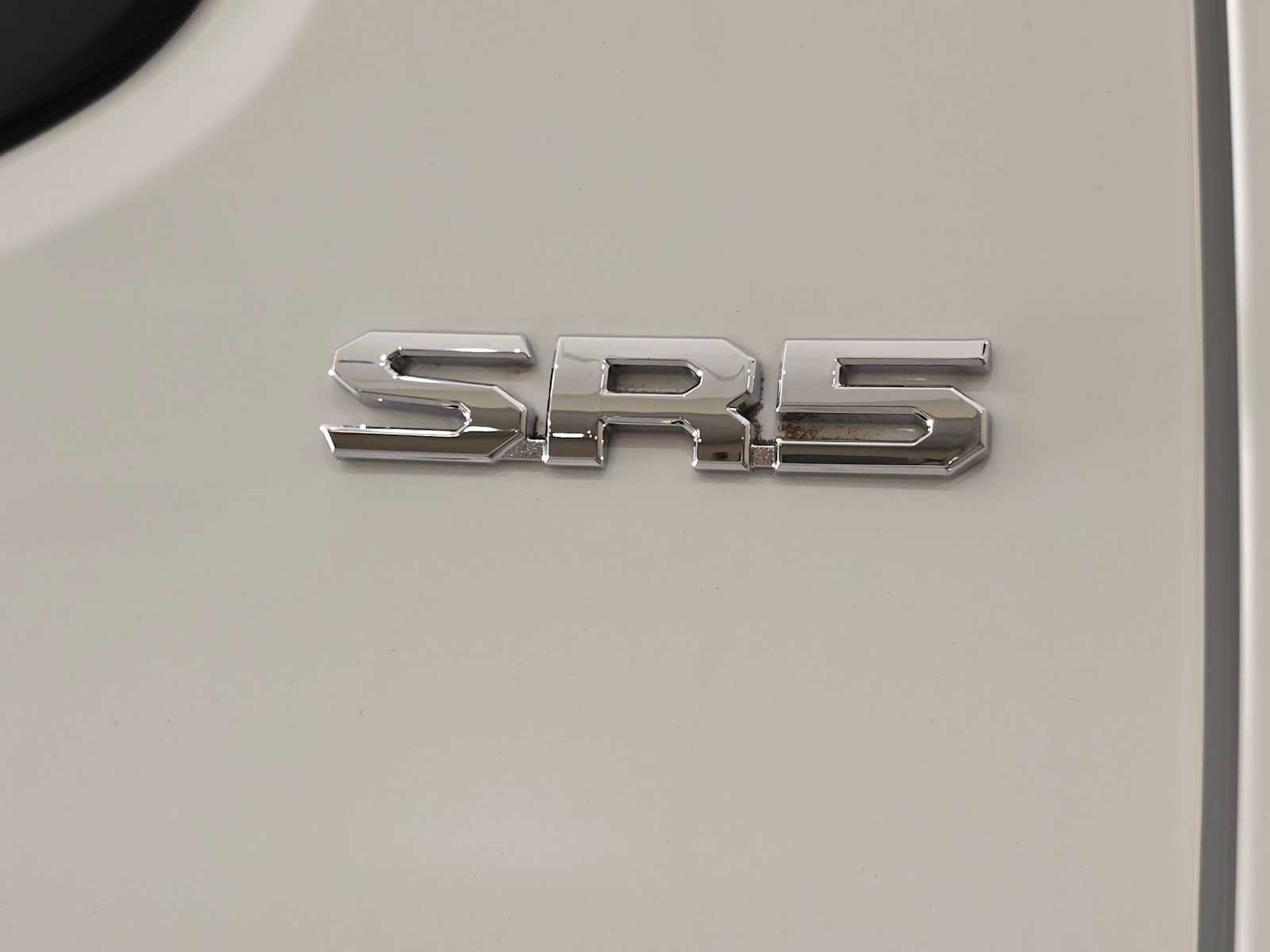 Certified 2025 Toyota Tacoma SR5 AWD/4WD image 7