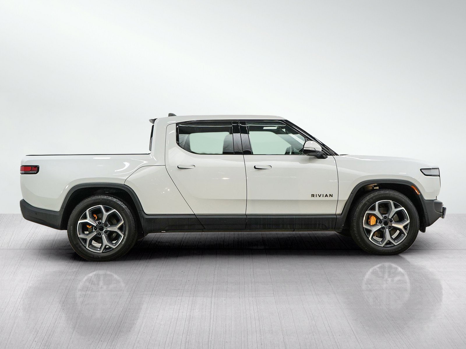 Used 2022 Rivian R1T Adventure AWD/4WD image 6