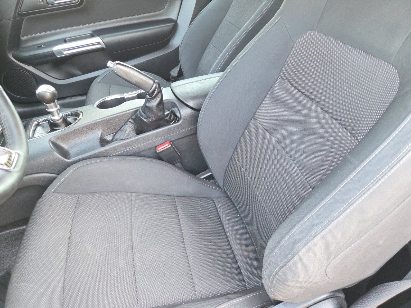 Used 2016 Ford Mustang Coupe RWD image 13