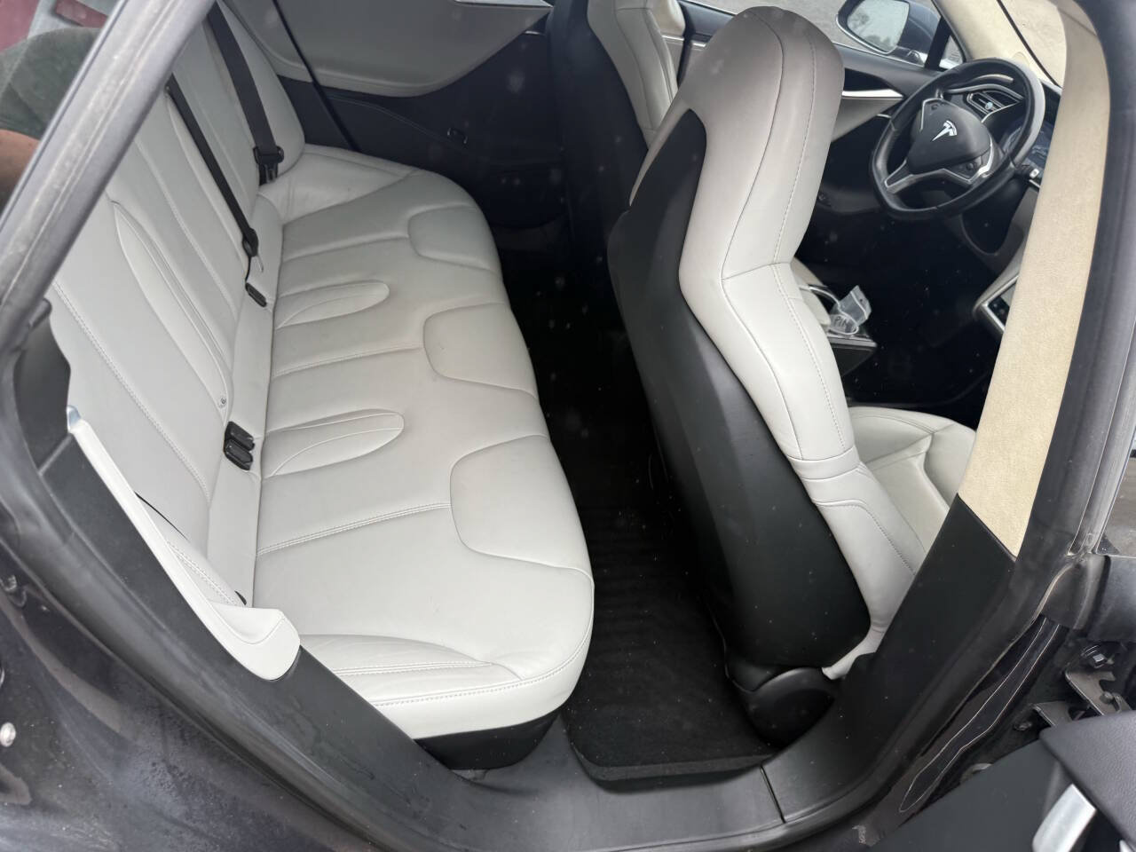 Used 2015 Tesla Model S 70D AWD/4WD image 16