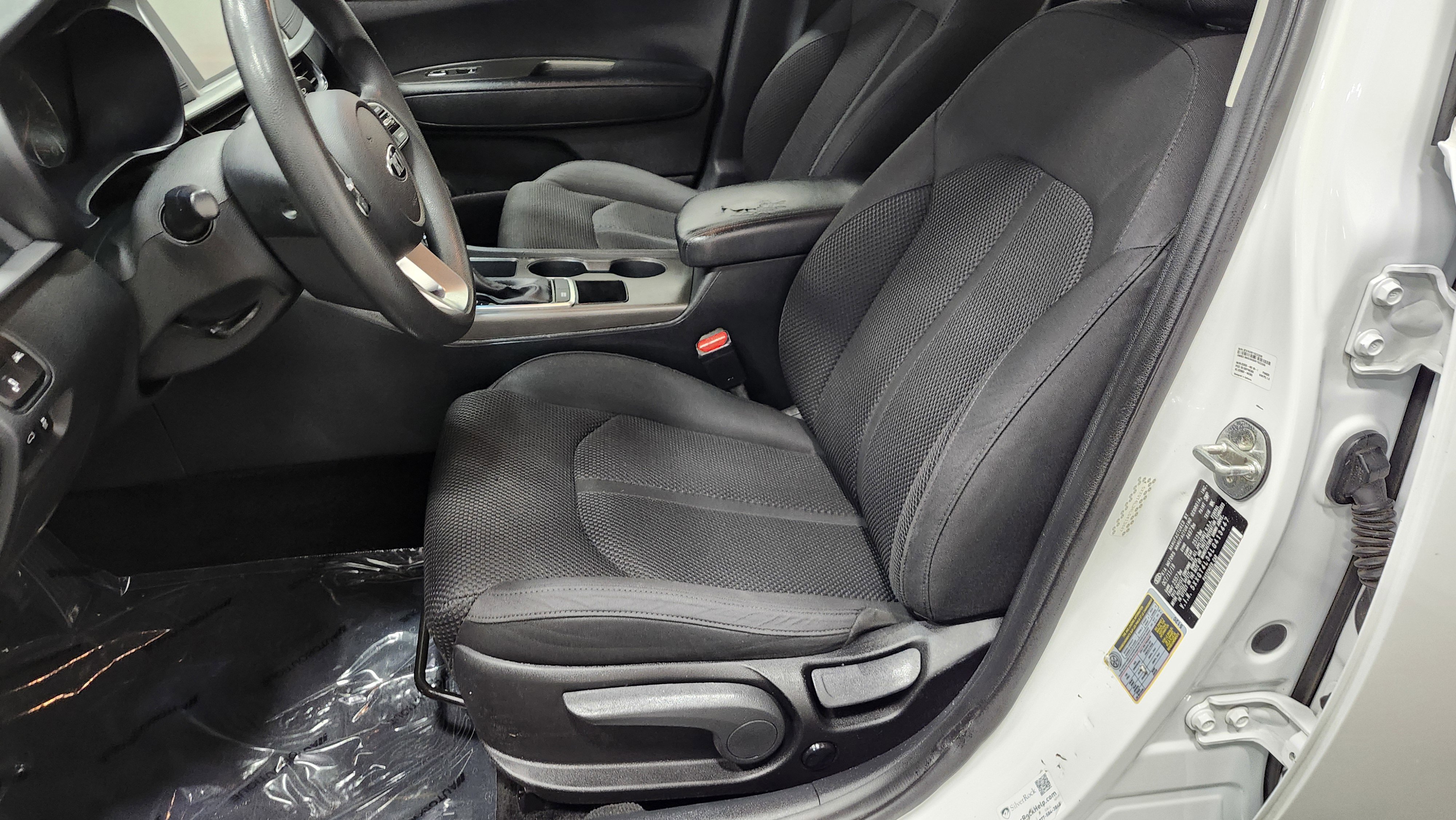 Used 2020 Kia Optima LX image 22