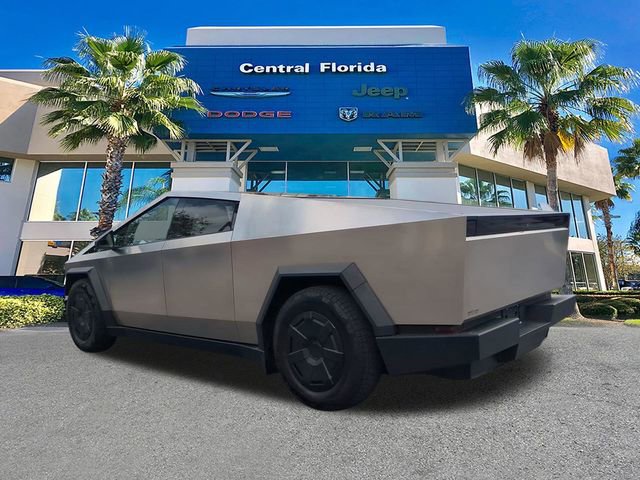 Used 2024 Tesla Cybertruck AWD Crew Cab image 7
