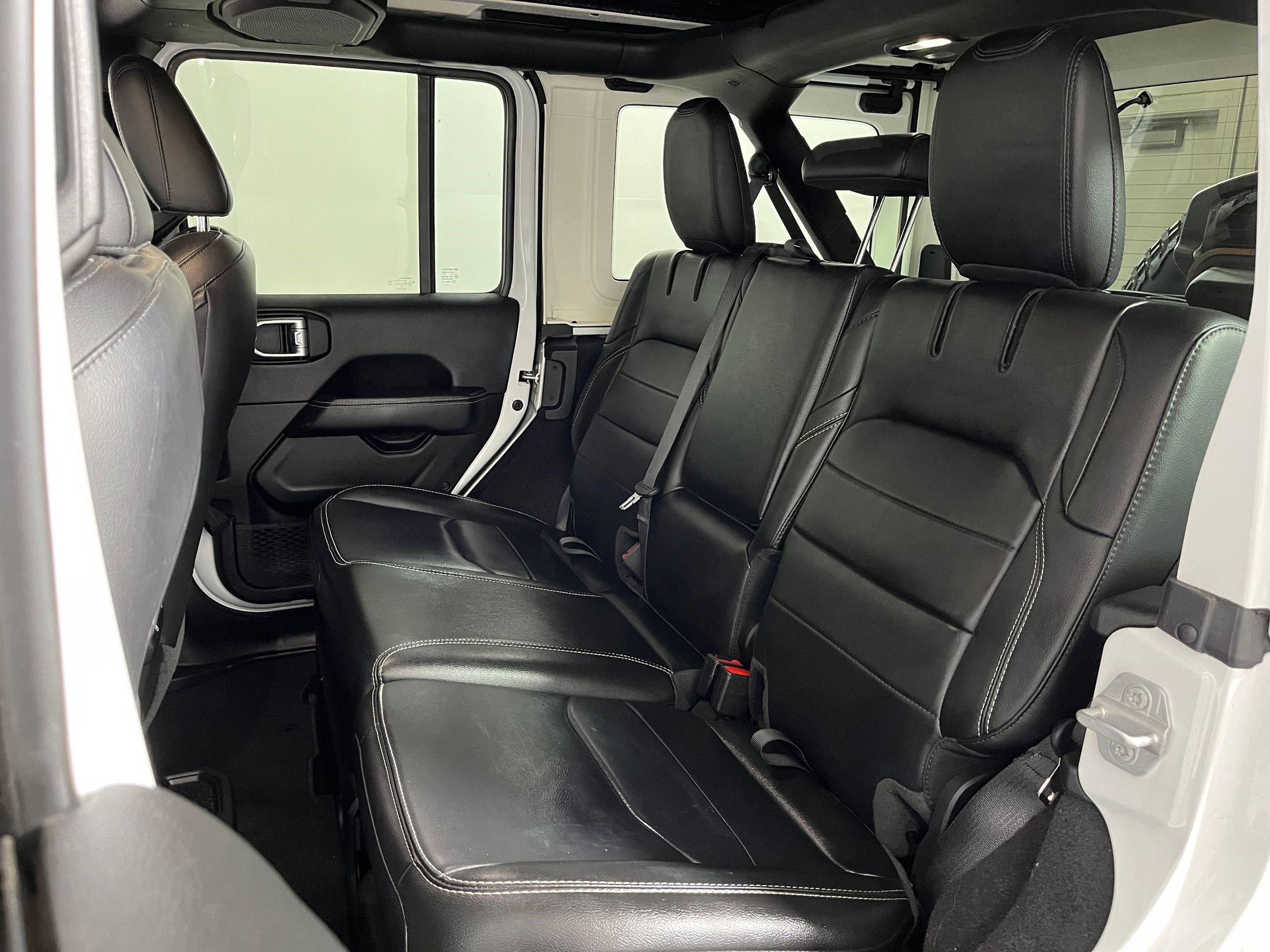 Used 2021 Jeep Wrangler Unlimited Sahara w/ Cold Weather Group image 11