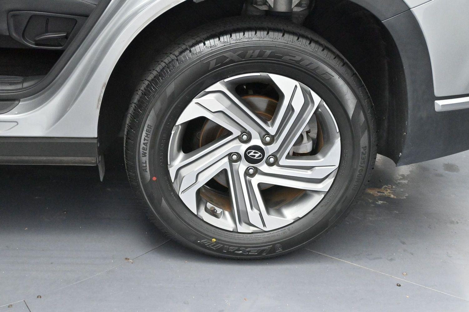 Used 2021 Hyundai Santa Fe SEL FWD image 32
