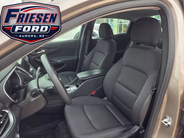 Used 2025 Chevrolet Malibu LT FWD image 12