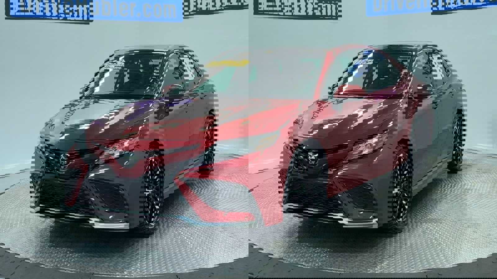 Used 2021 Toyota Camry XSE w/ Navigation Package image 5