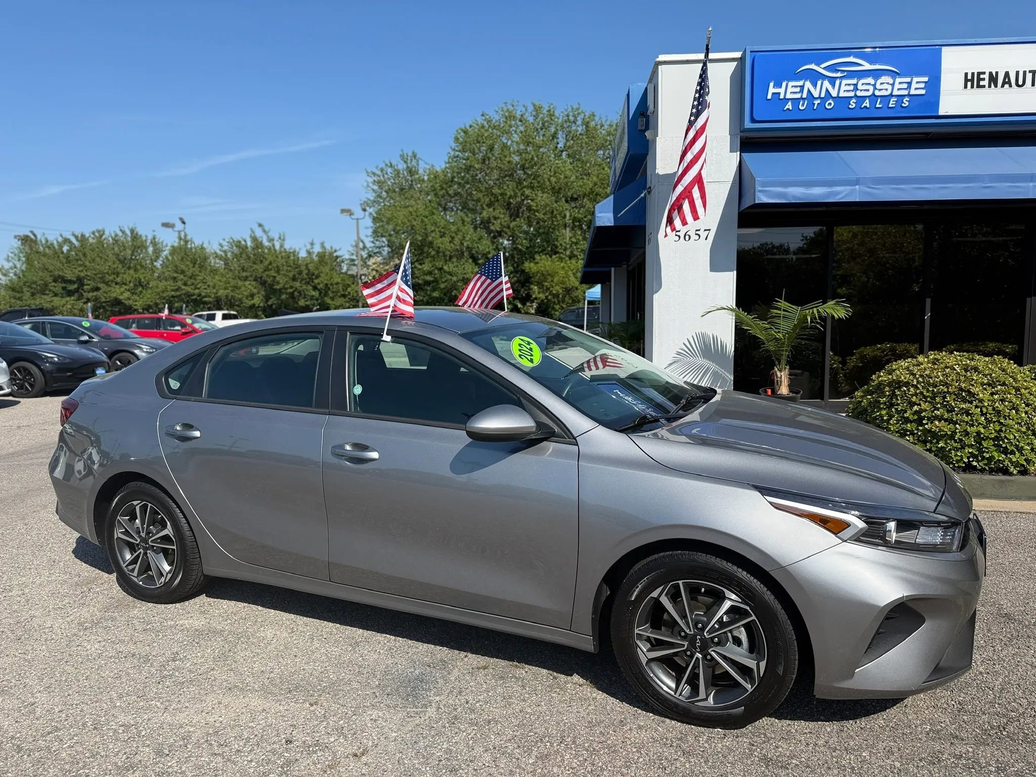 Used 2024 Kia Forte LXS image 1