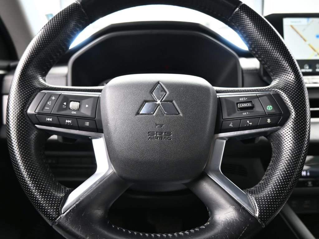 Used 2022 Mitsubishi Outlander SE image 21