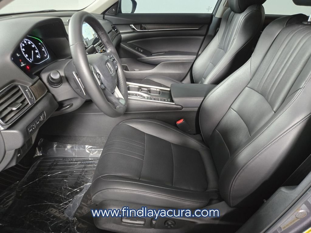 Used 2022 Honda Accord Touring image 13
