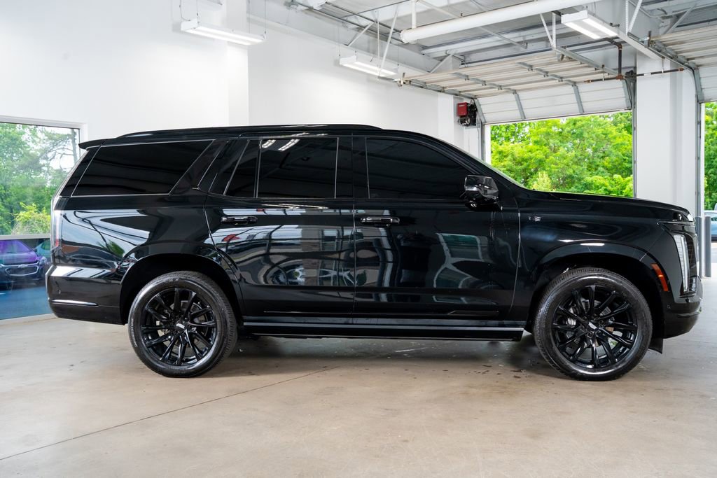Used 2025 Cadillac Escalade Premium Luxury w/ LPO, Floor Liner Package RWD image 11