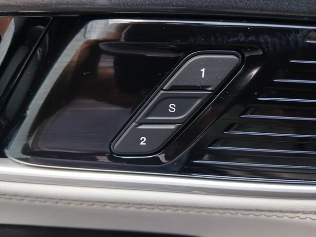 Used 2023 Jeep Wagoneer 4WD w/ Premium Group I image 56