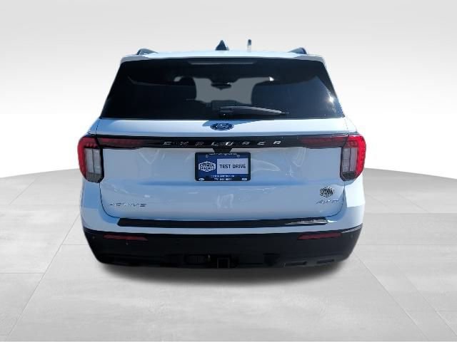 Used 2025 Ford Explorer Active image 6