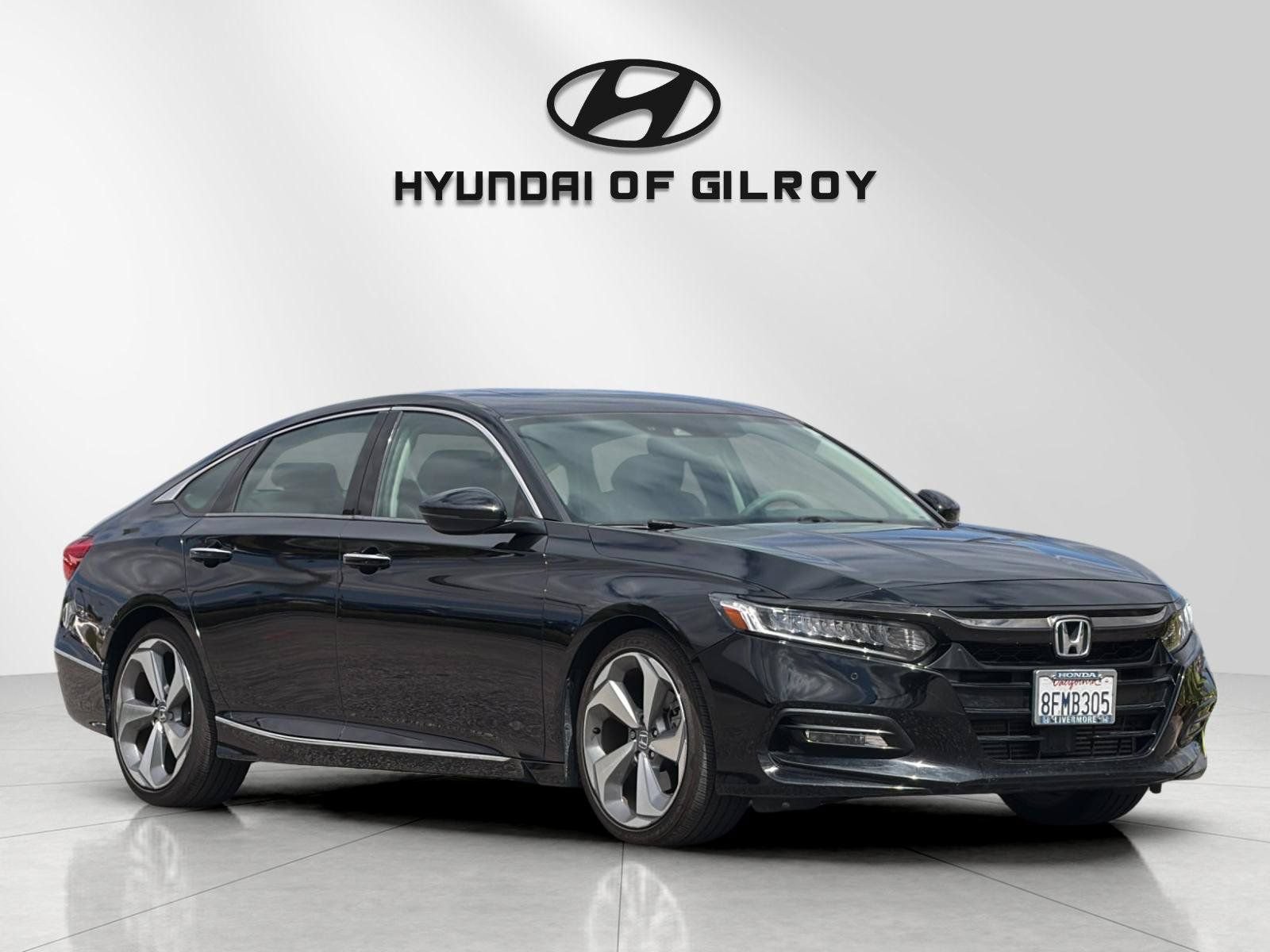 Used 2018 Honda Accord Touring image 7