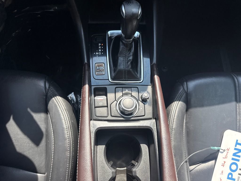 Used 2017 MAZDA MAZDA3 Touring FWD image 23