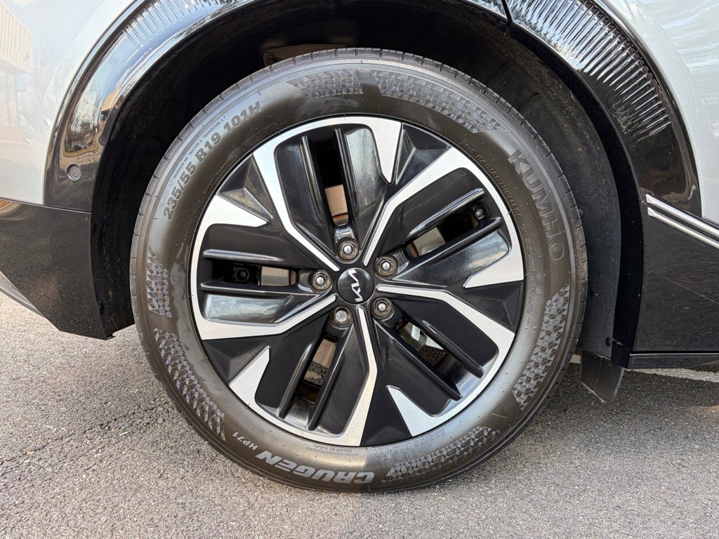 Used 2022 Kia EV6 Wind w/ Wind Technology Package image 34