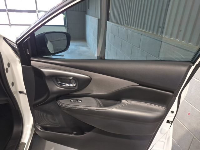 Used 2022 Nissan Murano SV w/ SV Midnight Edition Package AWD/4WD image 26