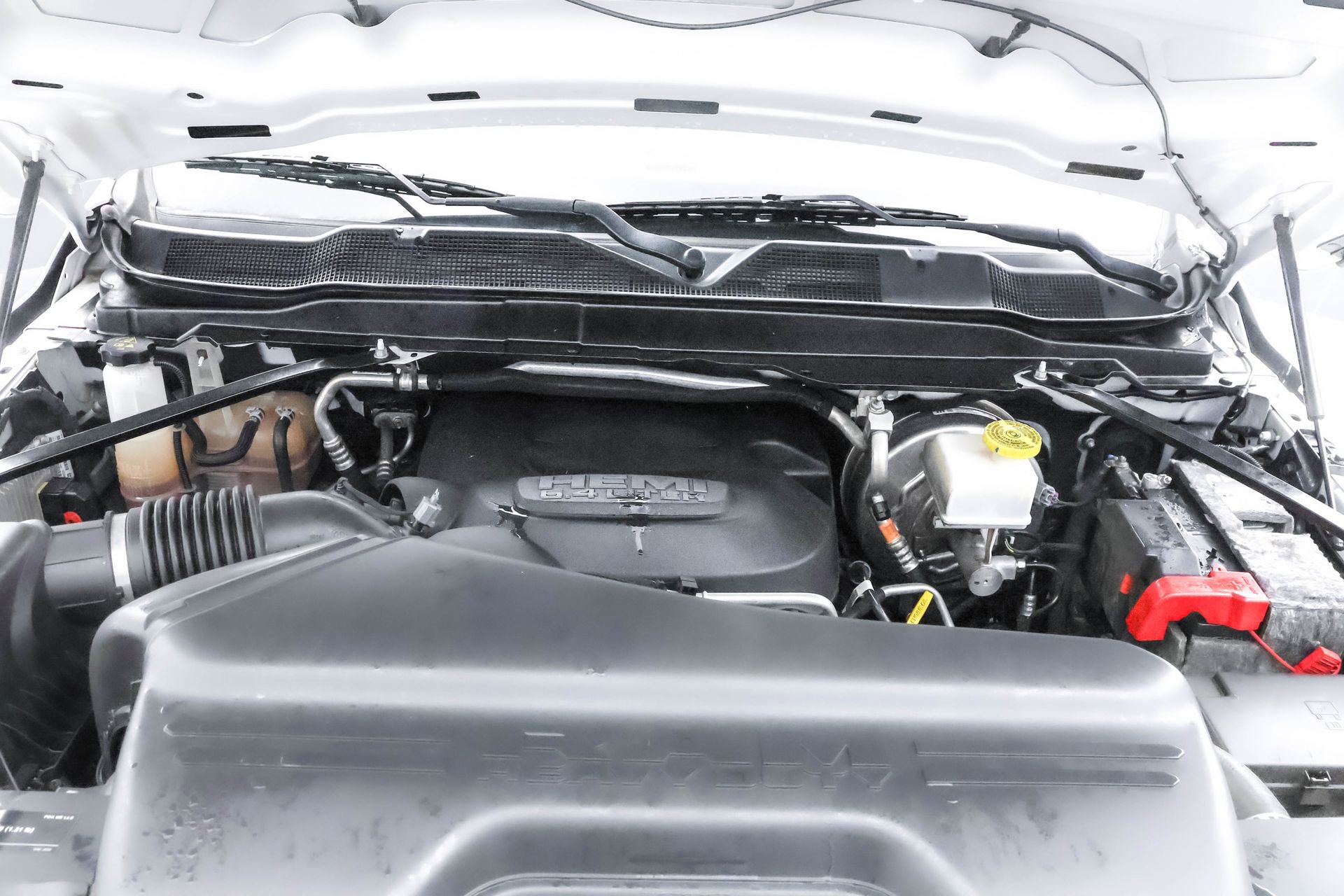 Used 2019 RAM 2500 Laramie image 38