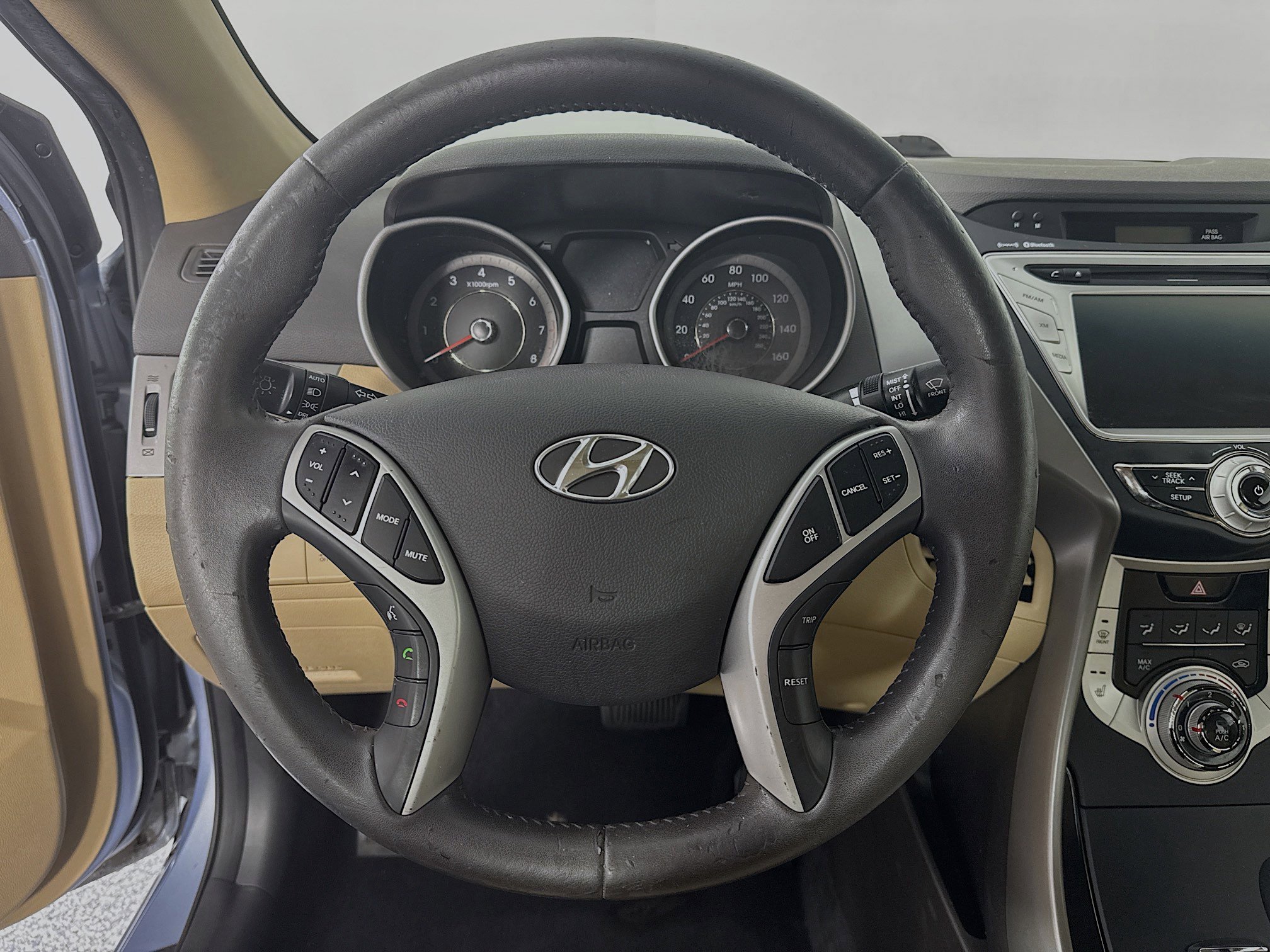 Used 2012 Hyundai Elantra Limited w/ Technology Pkg 5 FWD image 11