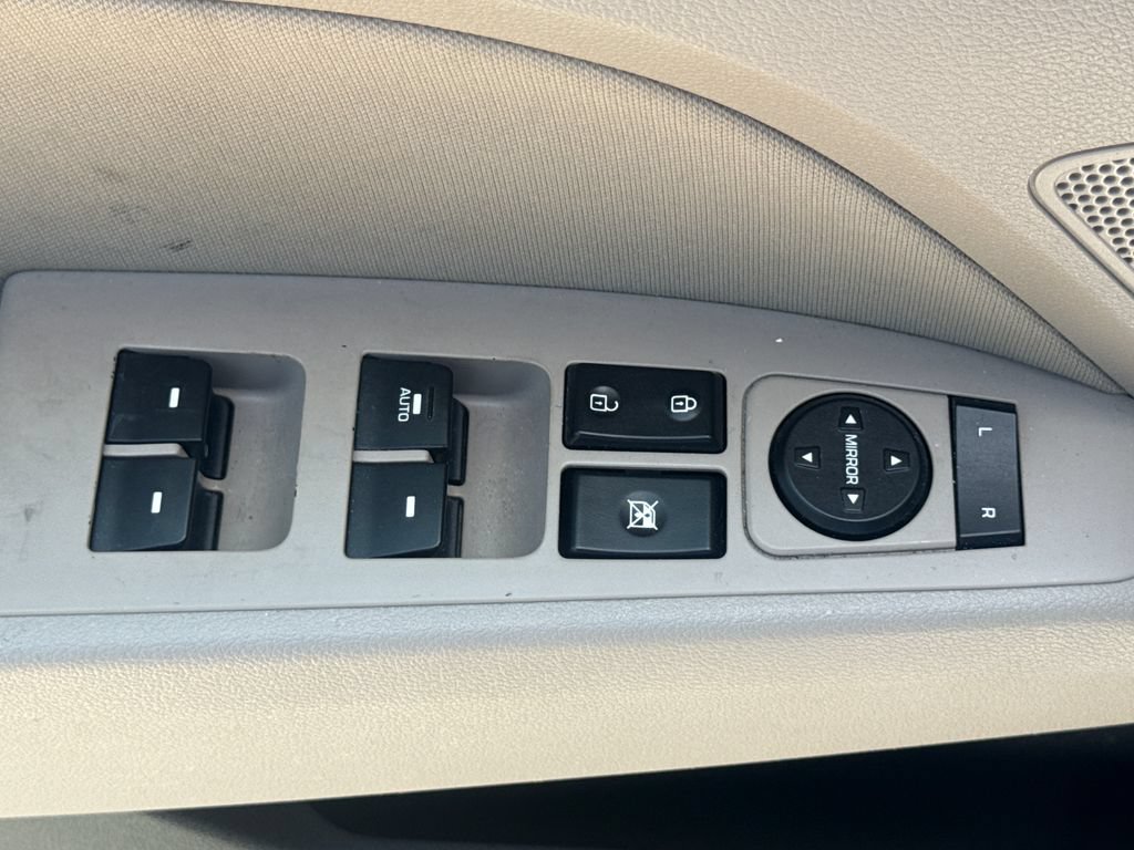 Used 2017 Hyundai Elantra Value Edition w/ Cargo Package FWD image 14