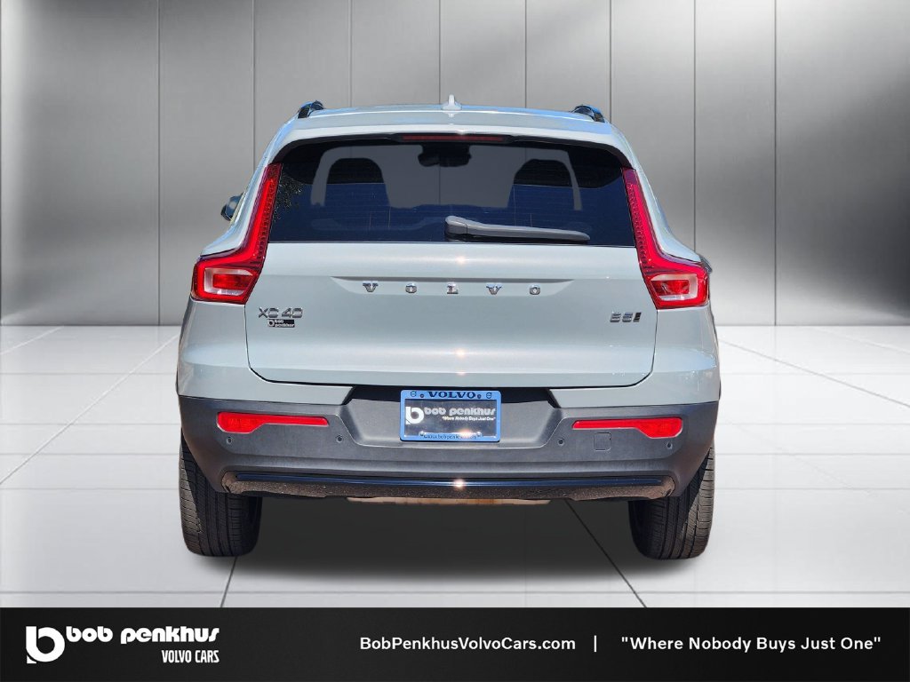 Used 2025 Volvo XC40 B5 Plus AWD/4WD image 26