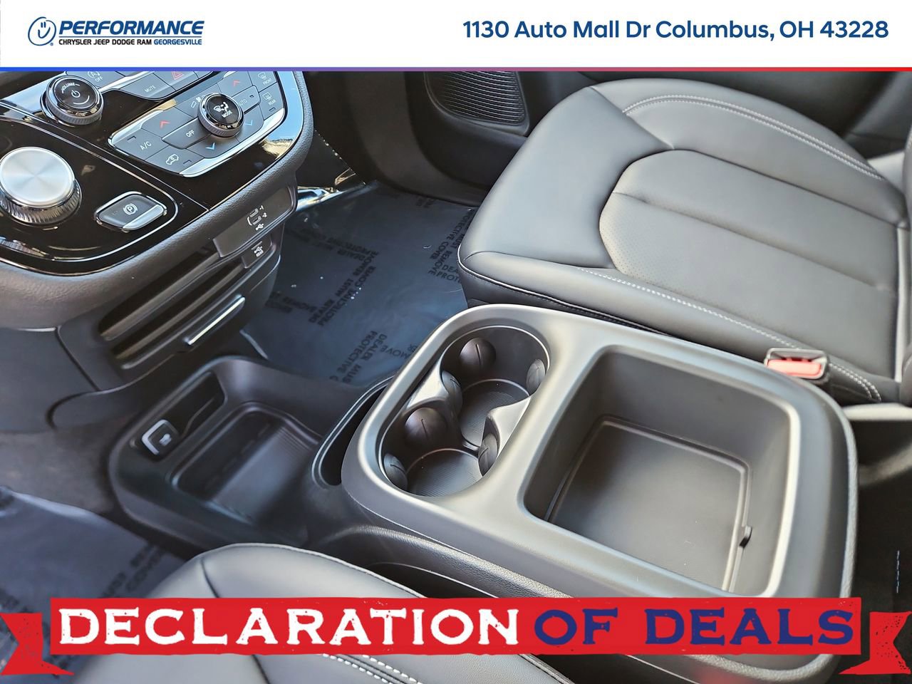 New 2026 Chrysler Pacifica Select AWD/4WD image 35