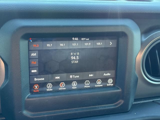 Used 2022 Jeep Wrangler Sport AWD/4WD image 15