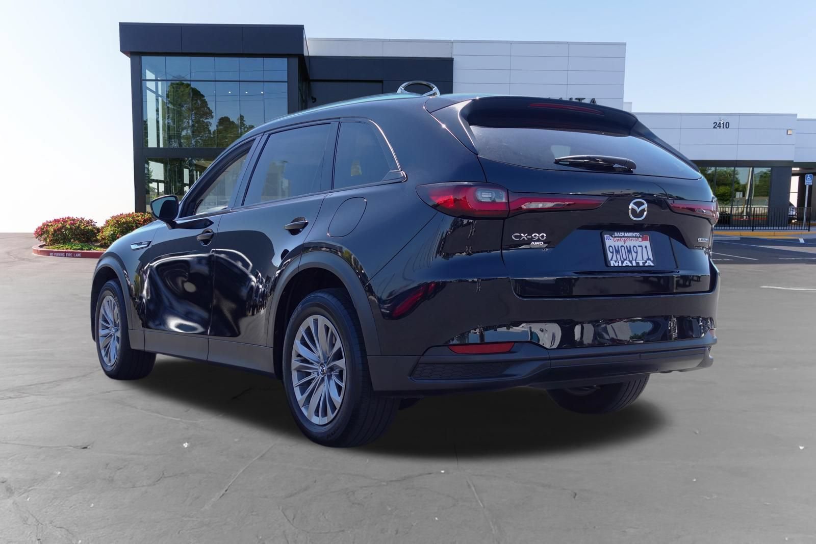 Used 2024 MAZDA CX-90 Plug-In Hybrid w/ Preferred AWD/4WD image 7